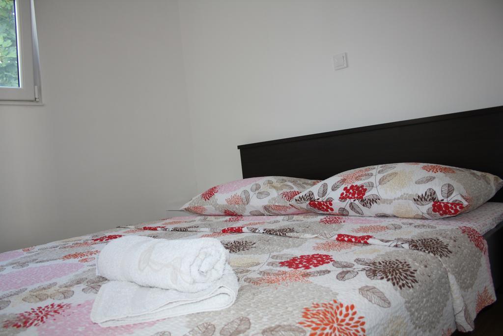 Apartments Suker Трогир Экстерьер фото