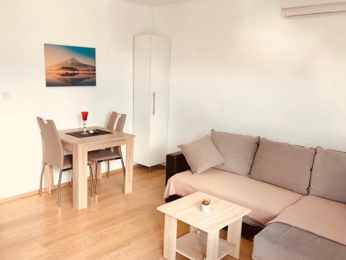 Apartments Suker Трогир Экстерьер фото